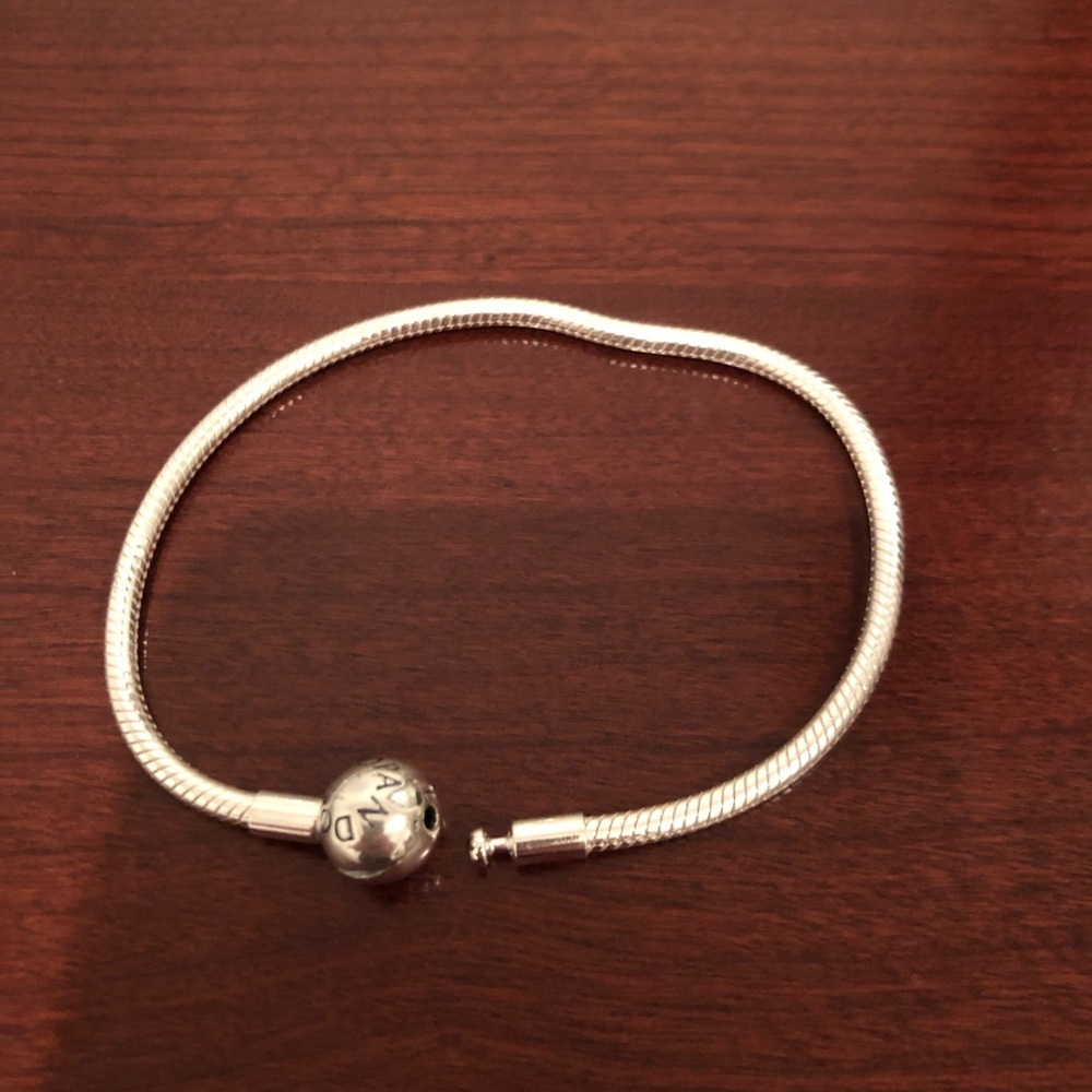 Pandora bracelet - 8 inches